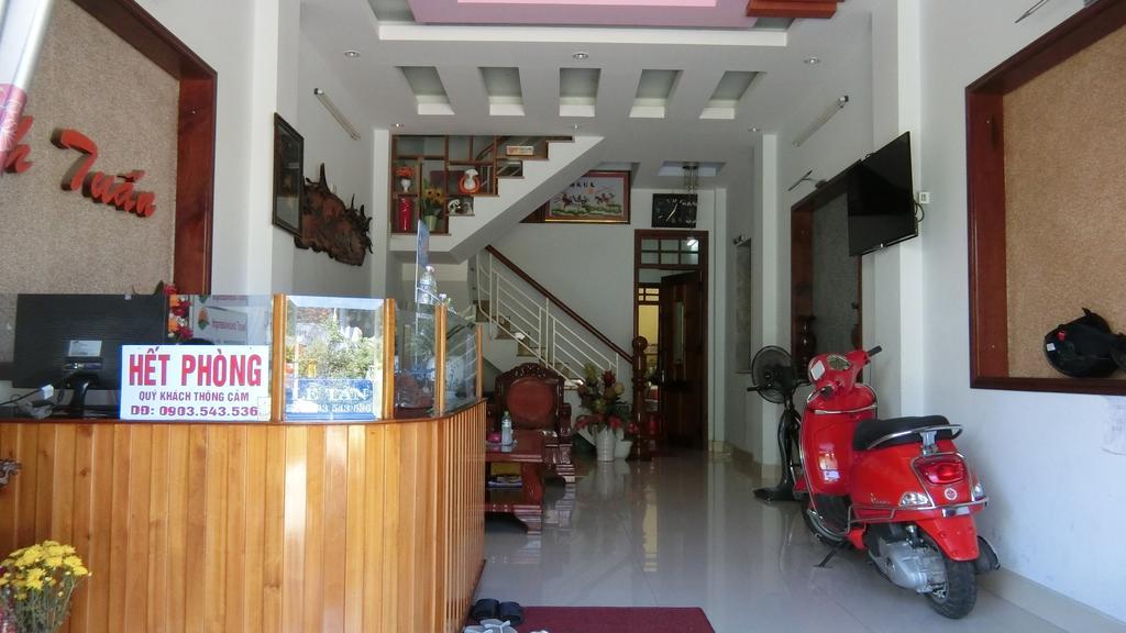 Anh Tuan Hotel Hue Εξωτερικό φωτογραφία