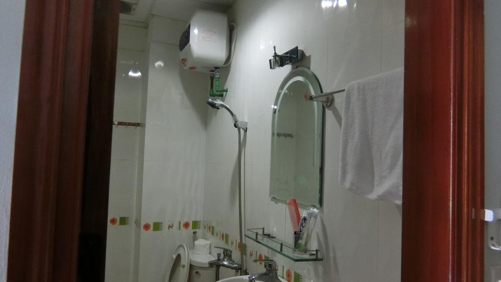 Anh Tuan Hotel Hue Δωμάτιο φωτογραφία